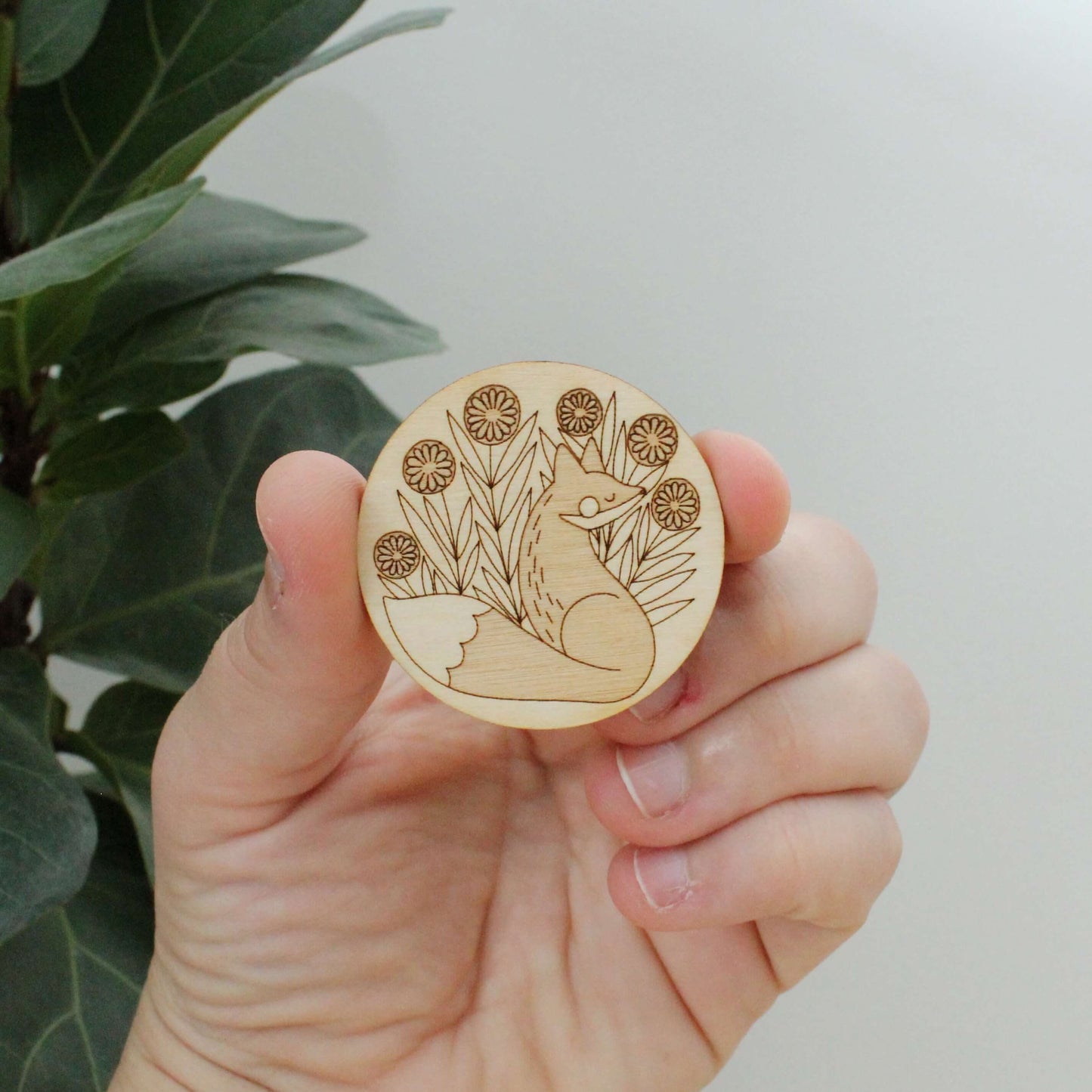 Wood Fox Needle Minder