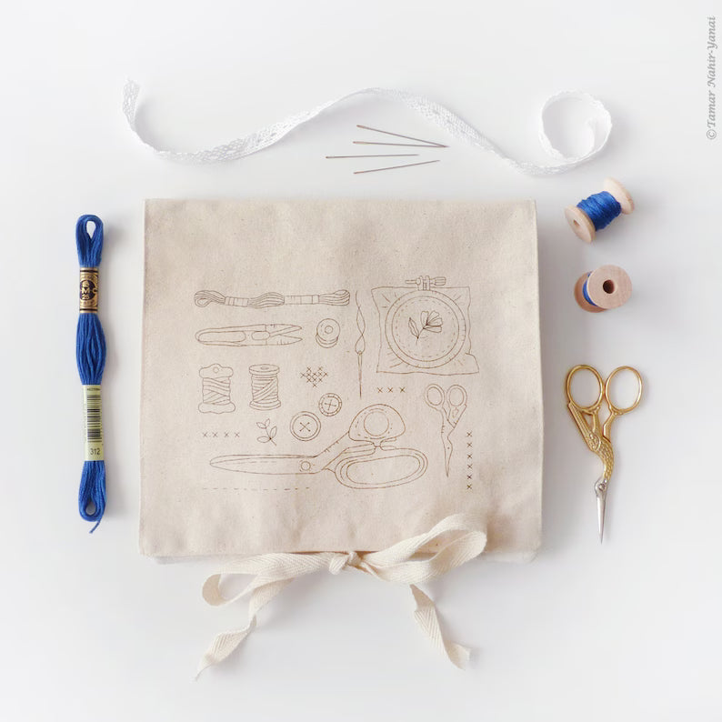 Embroidery To-go Bag - Tools and Scissors (Blue thread included)