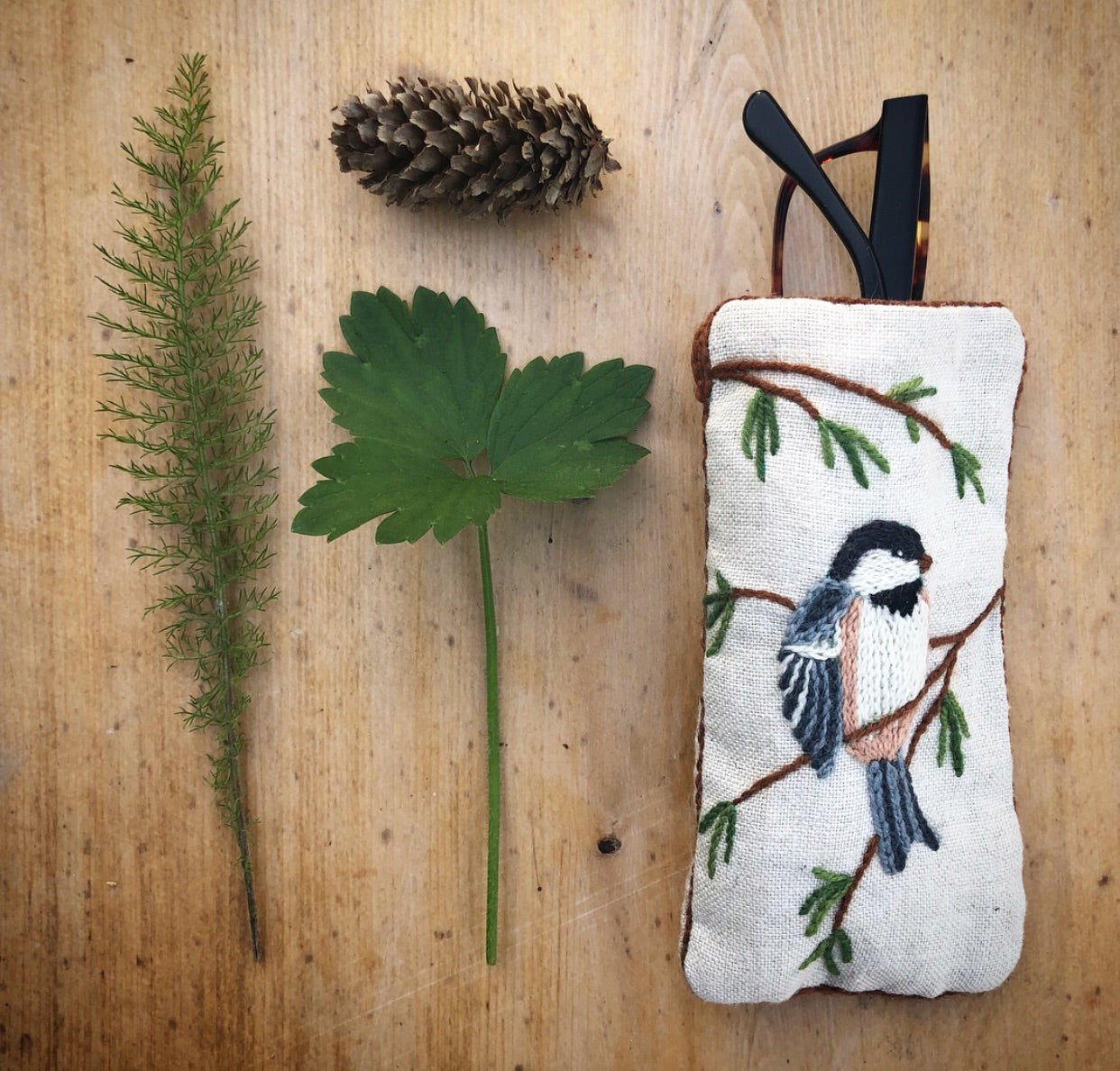 Chickadee Eyeglass Case Kit