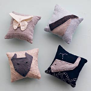 Sewing Happiness: A Year of Simple Projects for Living Well