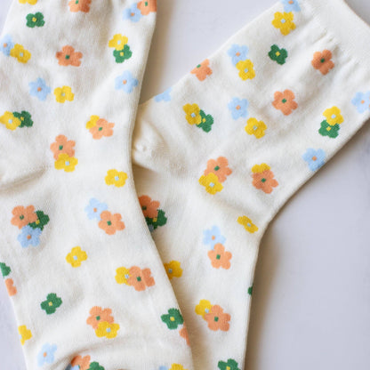 Women's Little Flower Garden Socks