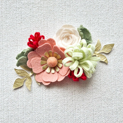 Mini Felt Flower Craft Kit | Holly Jolly Holiday Collection