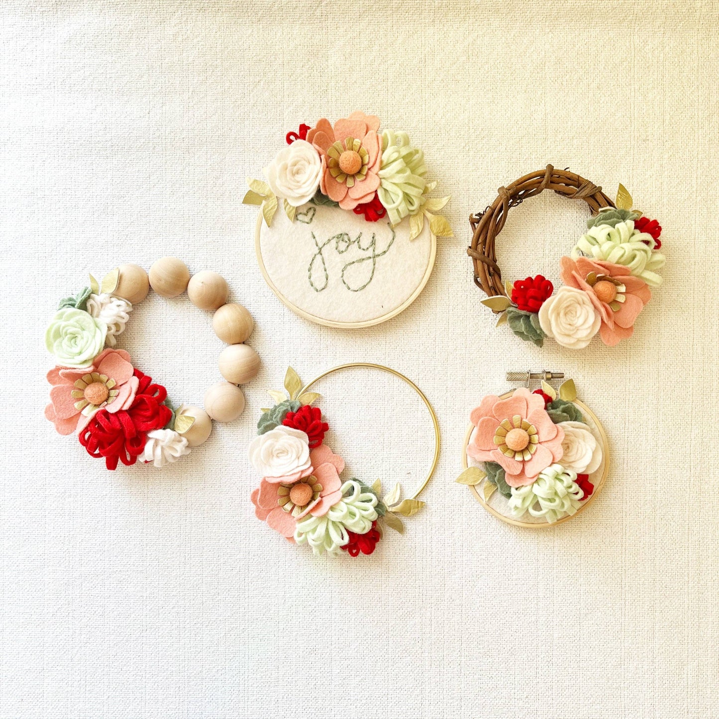 Mini Felt Flower Craft Kit | Holly Jolly Holiday Collection