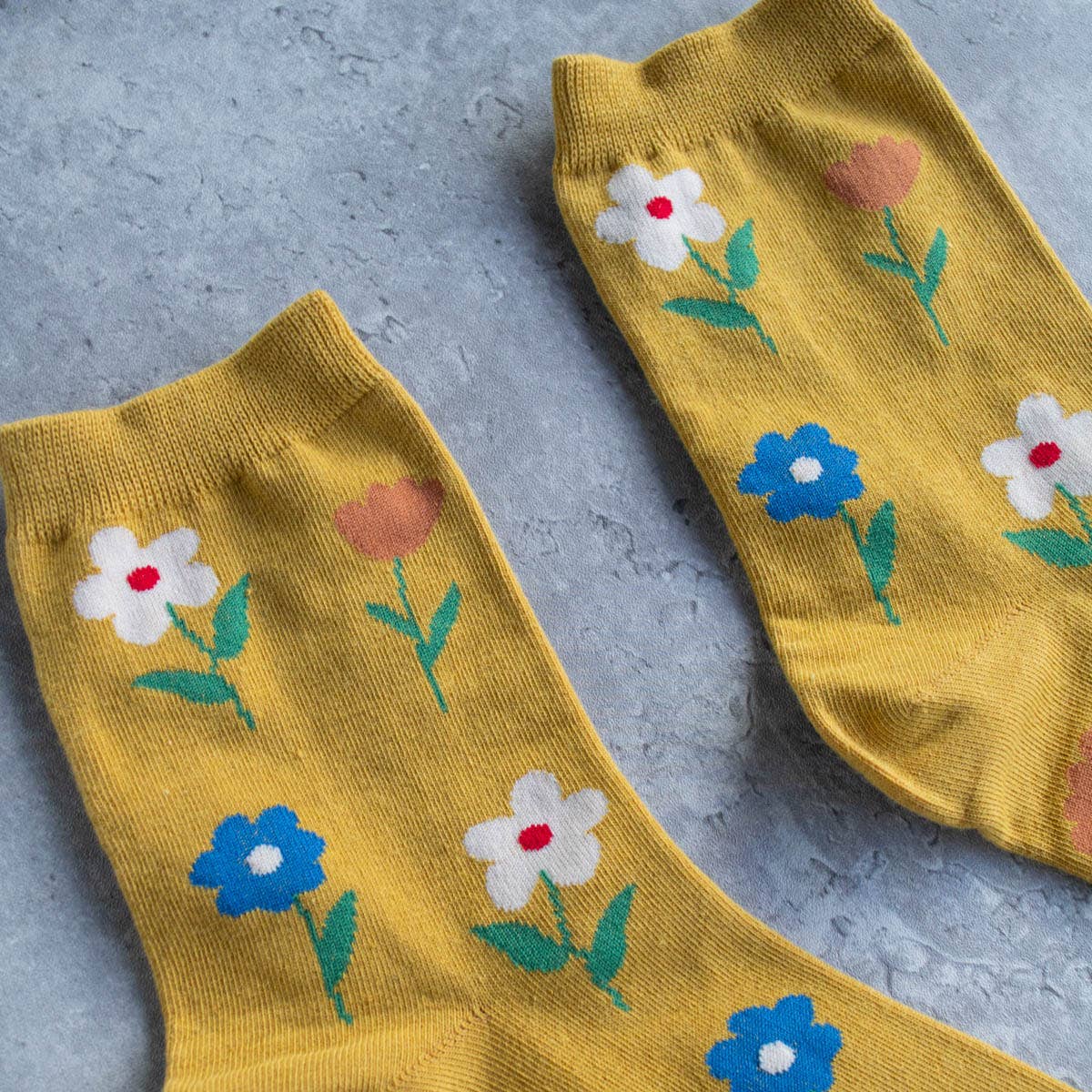 Favorite Flower Casual Socks