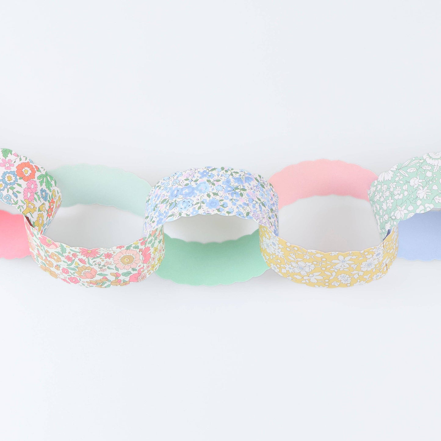 Meri Meri x Liberty Scalloped Paper Chains Set