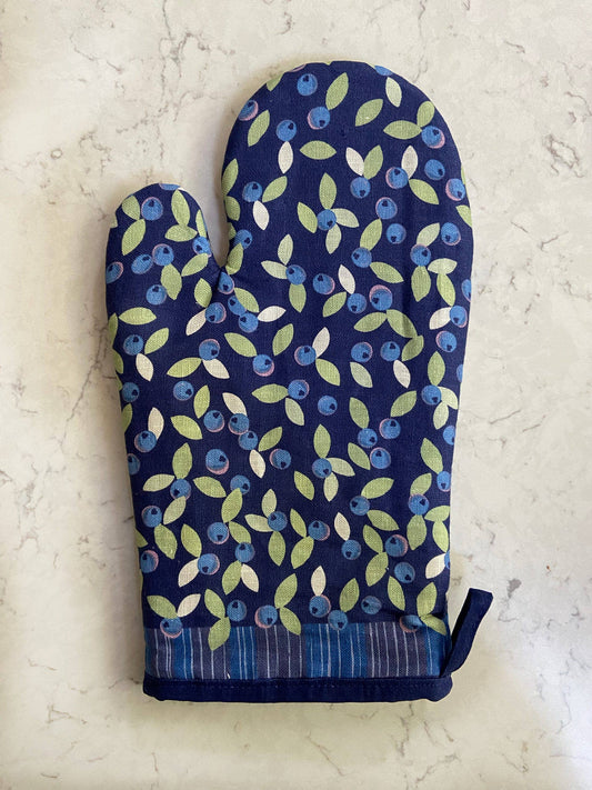 Be Wild Fields of Blueberry Linen Oven Mitt