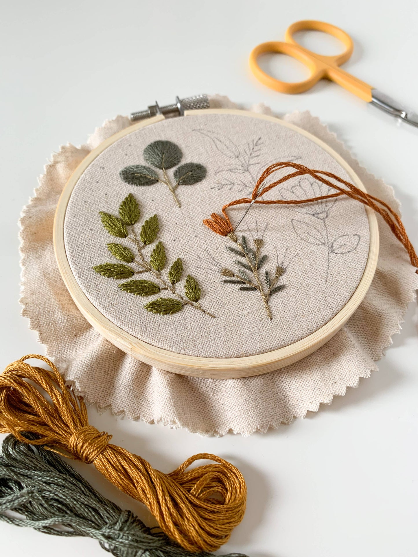 Botanical embroidery kit, beginner embroidery DIY kit