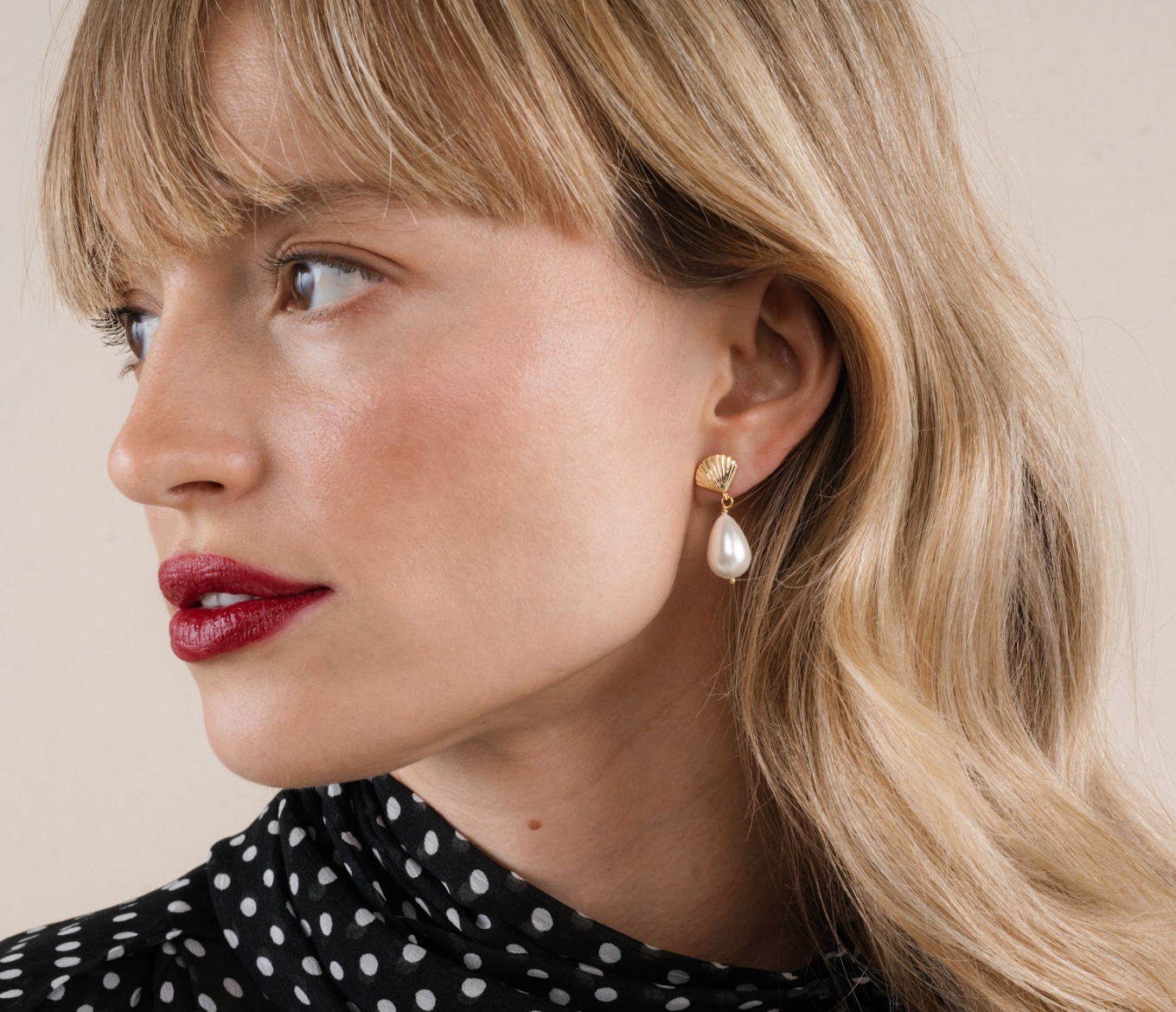 Seashell Pearl Drop Gold Earrings