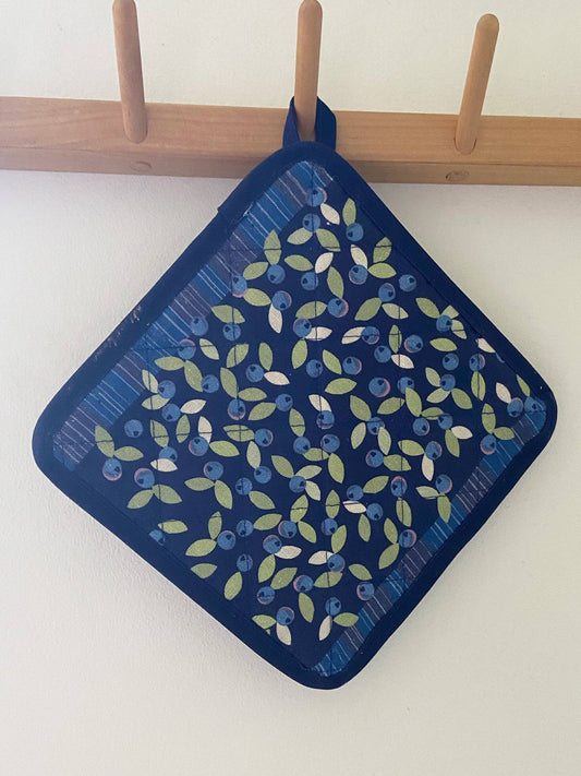 Be Wild Blueberry Linen Pot Holder