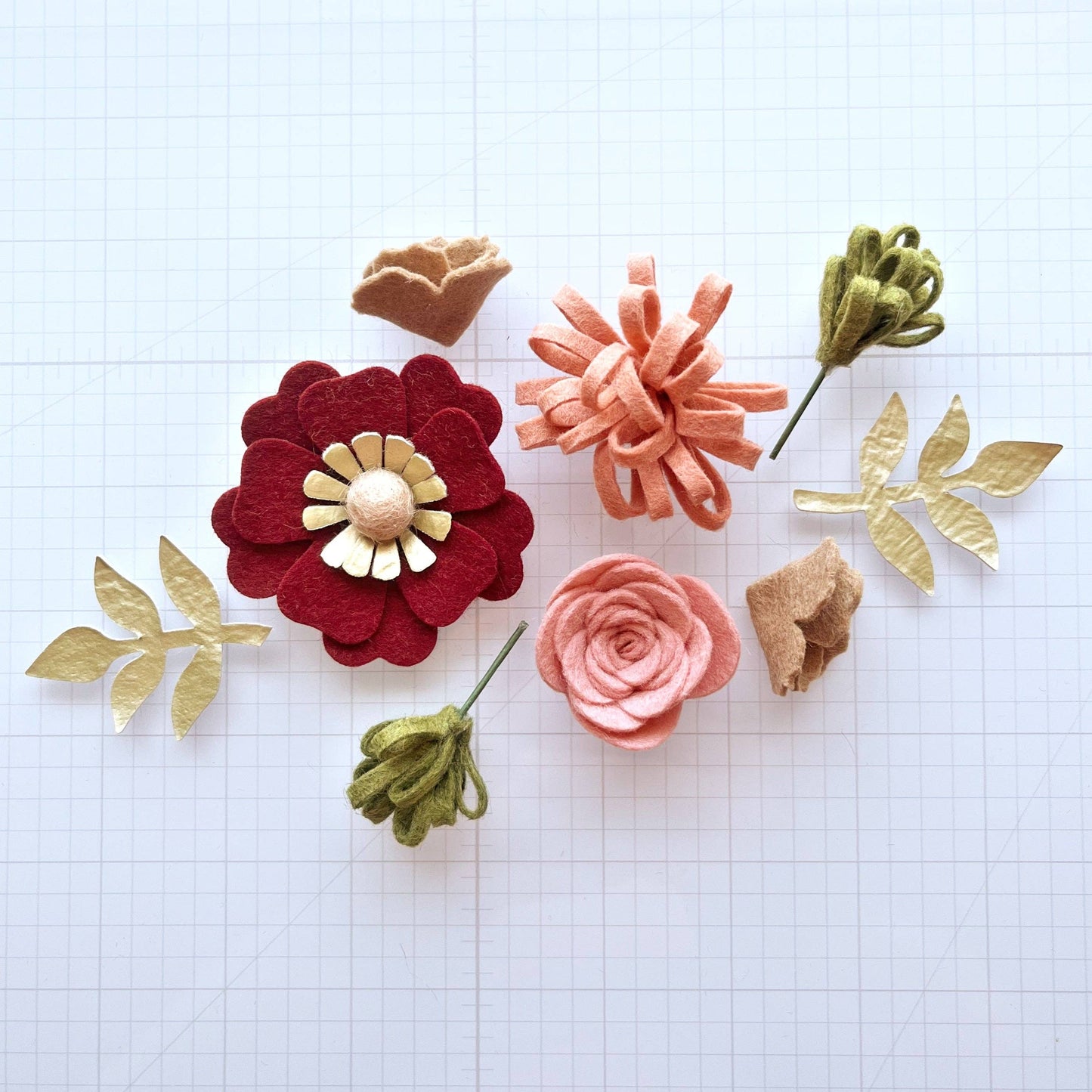 Mini Felt Flower Craft Kit | Crimson Blush