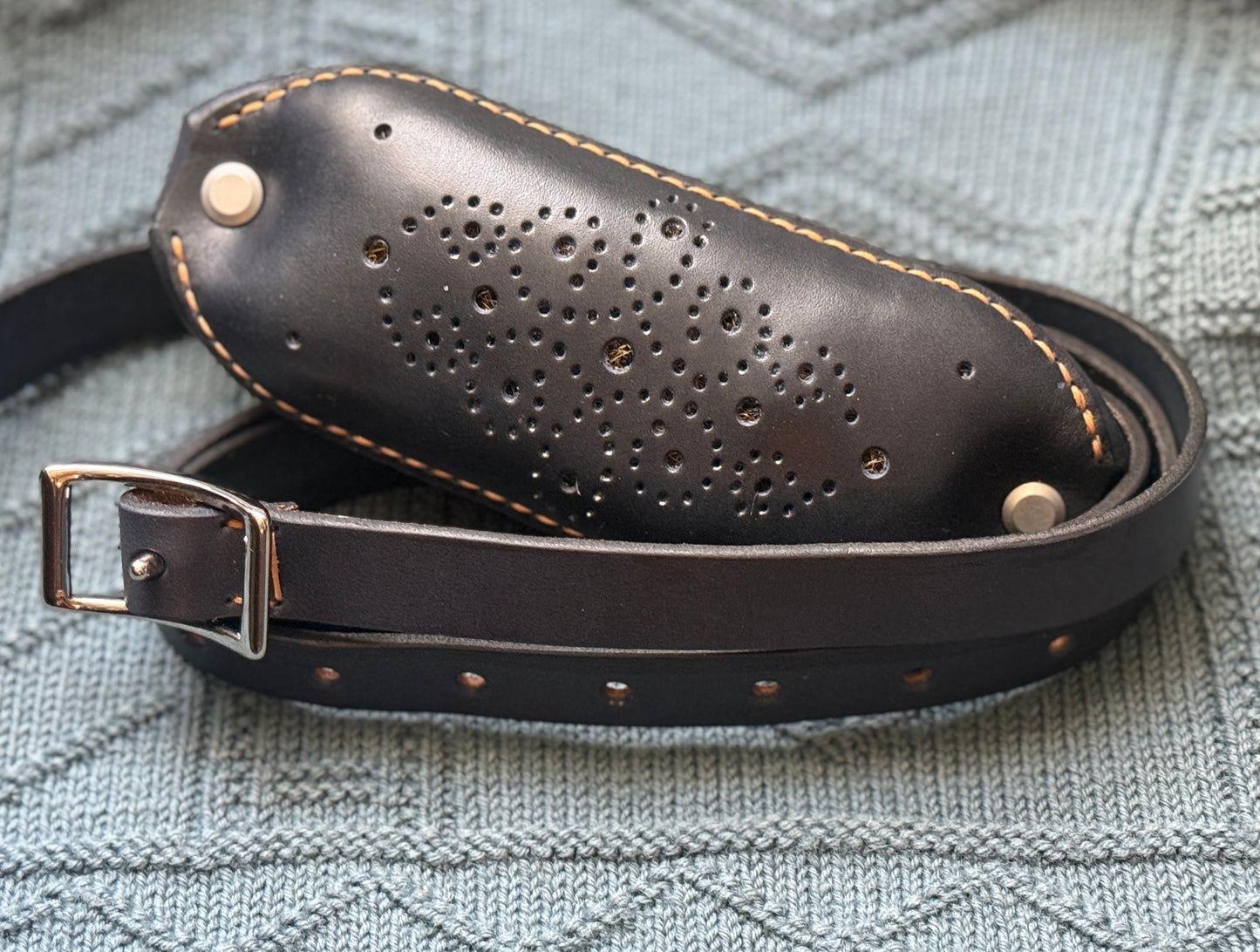 Traditional Knitting Belt By Carson Kent