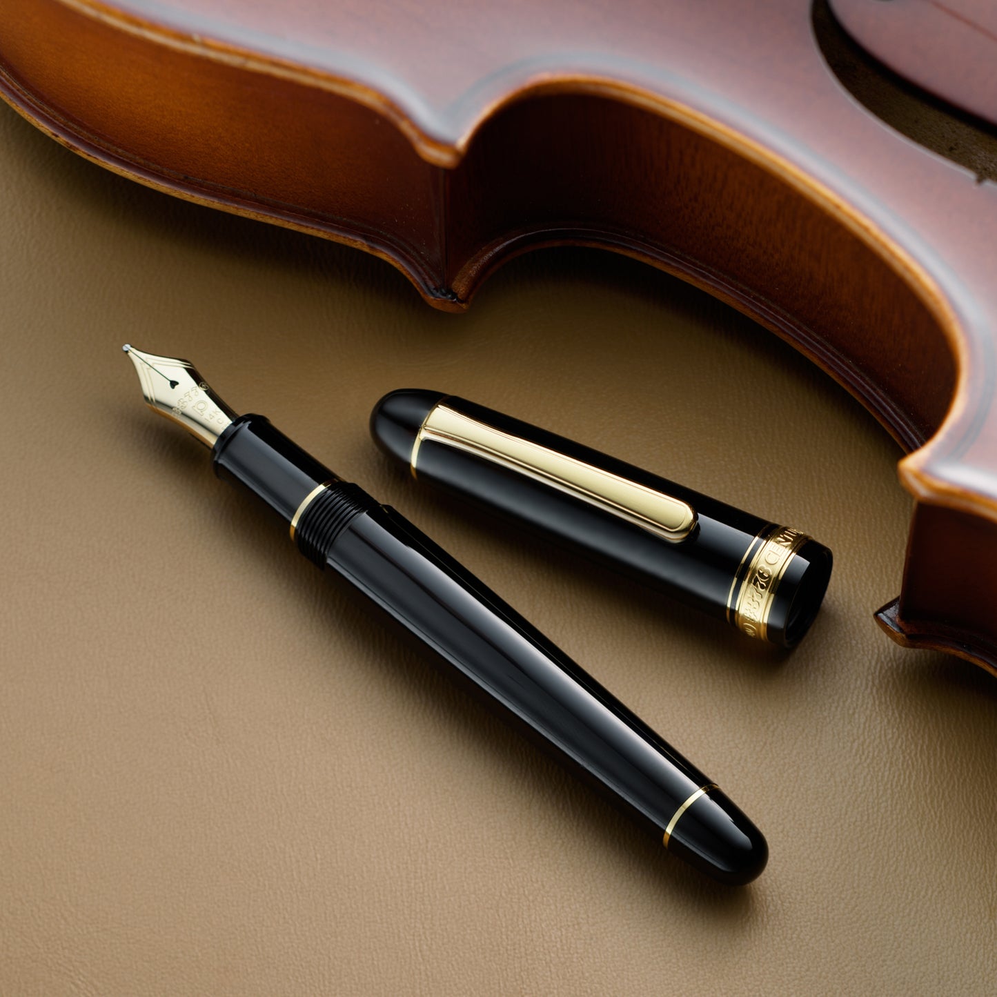 #3776 Century Fountain Pen | #1 Black & Gold Trim