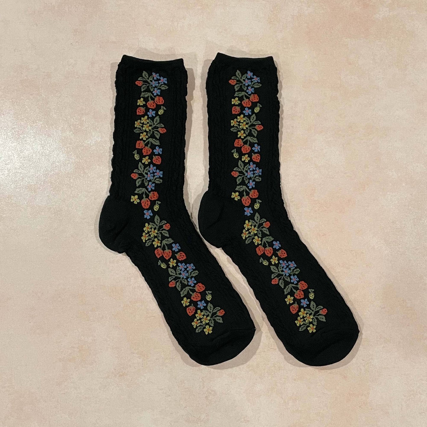 Vintage Strawberry Socks