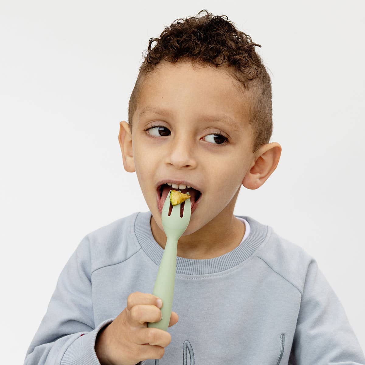 Happy Utensils (Toddler / Preschooler 2+ years)