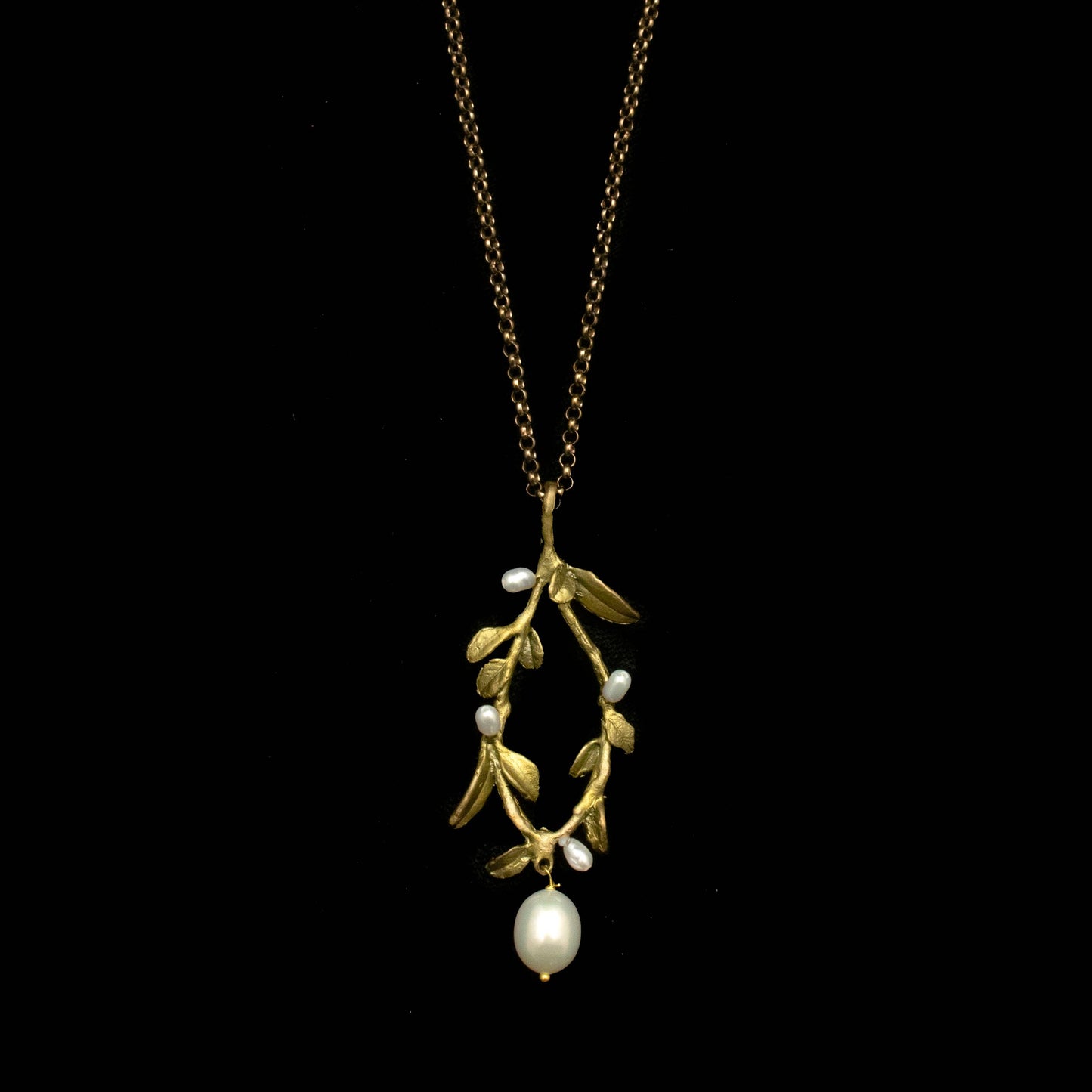 Victorian Vine Oval Pendant - 20" Adj.