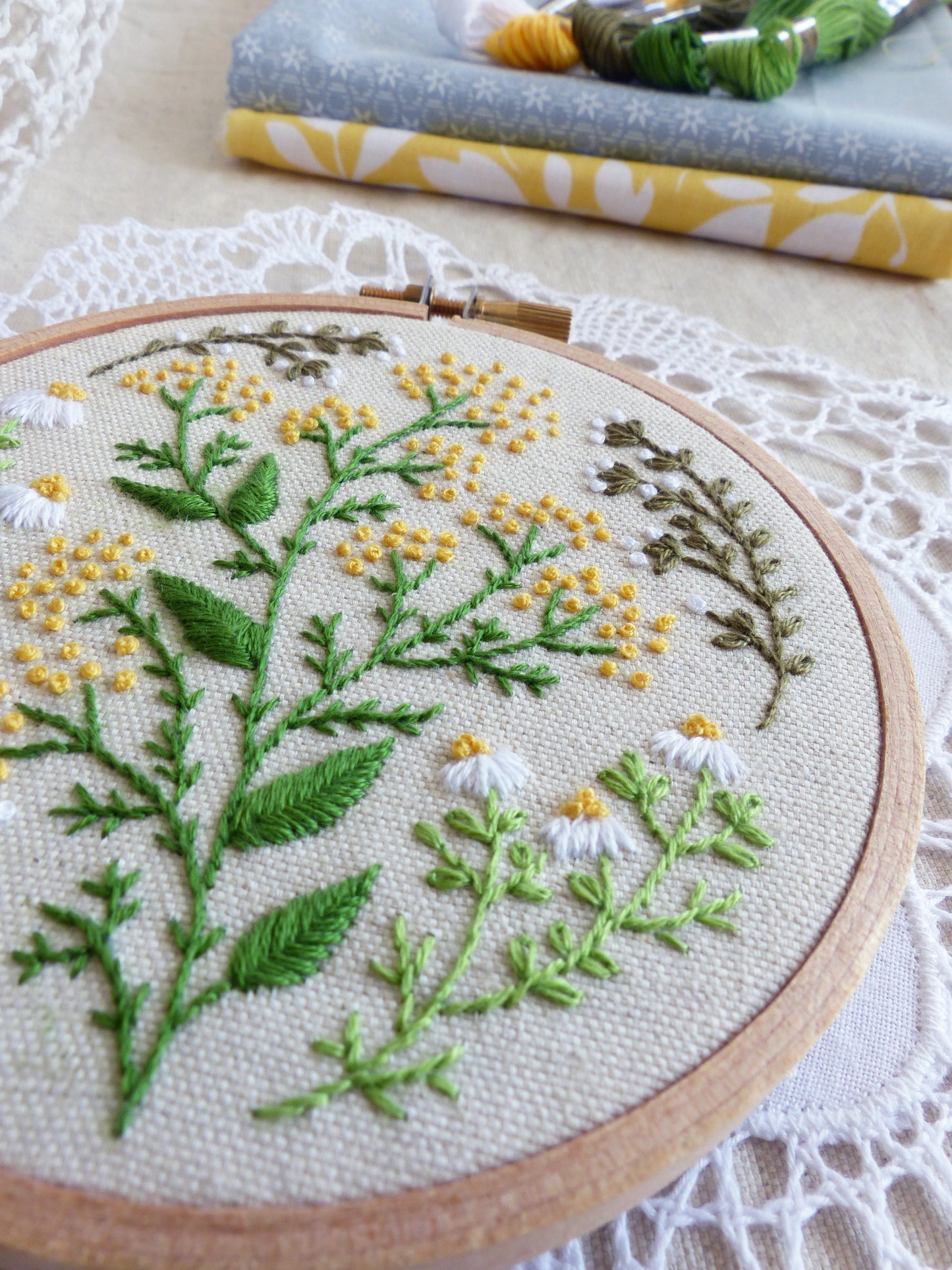 Green Garden 4" Embroidery Kit