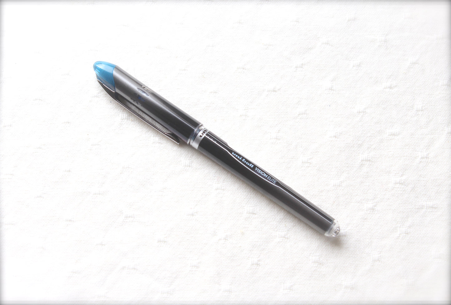 Uniball Elite Blue Black .5MM Pen