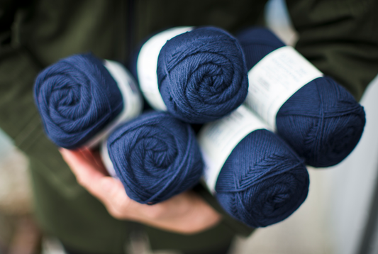 Frangipani 5-ply Guernsey Yarn NAVY